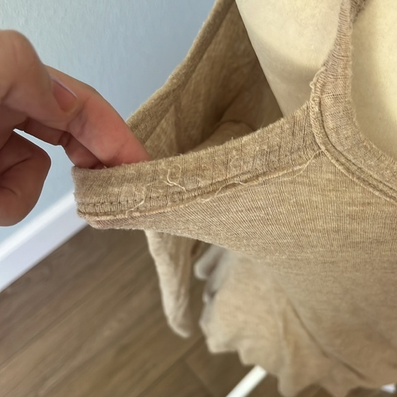 Abercrombie and Fitch brown tan shirt - Picture 5 of 7